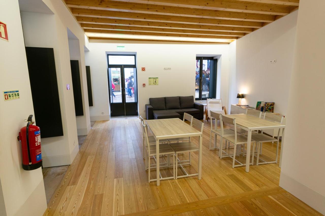 Change The World Hostels - Coimbra - Almedina Eksteriør billede